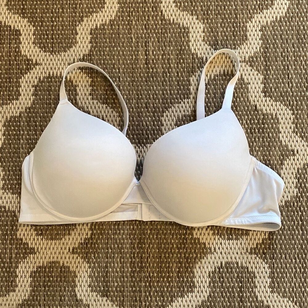 Victoria’s Secret bra wear everywhere push-up size 40 C